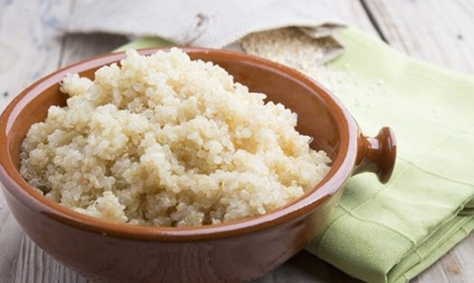 Hạt quinoa (diêm mạch) là loại thực phẩm thích hợp cho việc giảm cân vì không chỉ giàu chất dinh dưỡng mà còn rất dễ nấu, dễ tiêu hóa với hàm lượng protein cao. Ảnh chụp màn hình