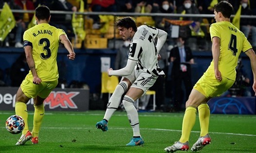 Dusan Vlahovic lập kỷ lục ngay trong trận ra mắt ở Champions League, tuy nhiên, Juventus vẫn chỉ rời sân Villarreal với kết quả hòa. Ảnh: UEFA