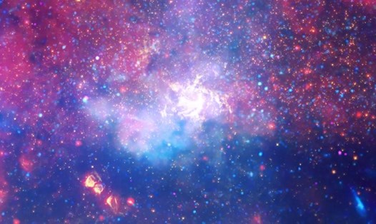 Hình ảnh tổng hợp đa bước sóng của trung tâm Dải Ngân hà - nơi một hố đen siêu lớn trú ngụ. Ảnh: NASA, ESA, SSC, CXC, STScI