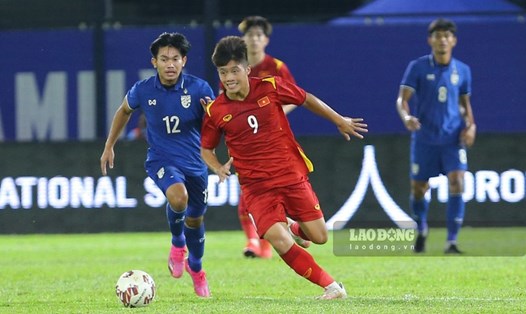U23 Việt Nam đấu Thái Lan với đội hình "chắp vá". Ảnh: T.V