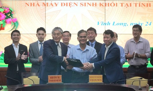 Tỉnh Vĩnh Long và Tập đoàn Erex, công ty cổ phần Tập đoàn T&T đã ký kết biên bản ghi nhớ về xây dựng nhà máy điện sinh khối trên địa bàn tỉnh.