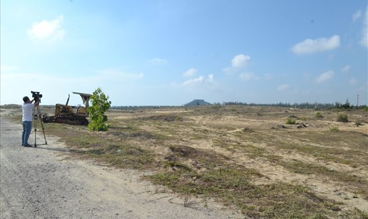 Khu đất thực hiện dự án khu phức hợp nghỉ dưỡng Bình Dương tại xã Bình Dương, Thăng Bình. Ảnh: Thanh Chung