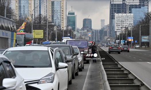Đường phố Kiev, Ukraina ngày 24.2. Ảnh: AFP