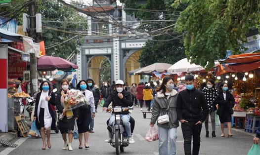 Sau 2 tuần không có vùng cam, Hà Nội bất ngờ tăng vọt lên 74 địa phương. Ảnh: PV