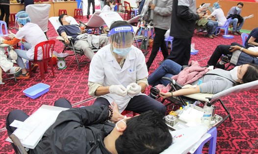 Công đoàn Viên chức thành phố Đà Nẵng tổ chức ngày hội hiến máu tình nguyện và thu được 362 đơn vị máu. Ảnh: Thanh Hùng