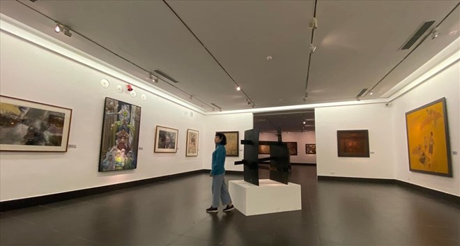 Mỹ thuật đương đại Việt Nam có gì đặc biệt thu hút người xem?
