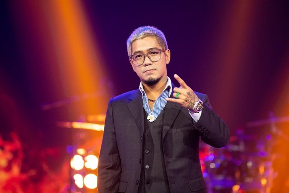 Huấn luyện viên Đinh Tuấn Khanh được mệnh danh là "ông ngoại khó tính" của "Rock Việt". Ảnh: NVCC Huấn luyện viên Đinh Tuấn Khanh được mệnh danh là "ông ngoại khó tính" của "Rock Việt". Ảnh: NVCC