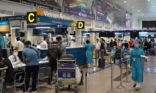 Sân bay Tân Sơn Nhất sẽ đón lượng khách lớn nhất trong dịp Tết. Ảnh LĐ