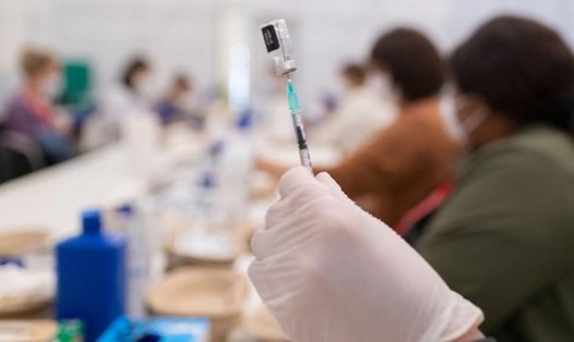 Luật tiêm chủng vaccine COVID-19 bắt buộc ở Áo có hiệu lực từ ngày 5.2. Ảnh: AFP