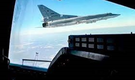 Máy bay ném bom Tu-22M3 của Không quân Nga thực hiện chuyến bay huấn luyện ở Belarus. Ảnh: Bộ Quốc phòng Nga