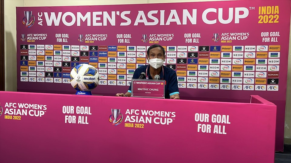 HLV Mai Đức Chung hạnh phúc "khôn tả" khi tuyển nữ Việt Nam có vé World Cup