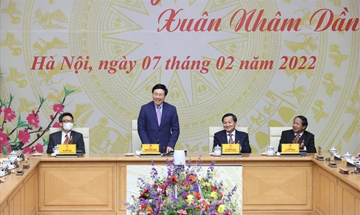 Uỷ viên Bộ Chính trị, Phó Thủ tướng Thường trực Chính phủ Phạm Bình Minh phát biểu tại cuộc gặp mặt. Ảnh: Nhật Bắc