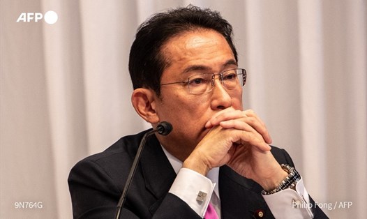 Thủ tướng Nhật Bản Fumio Kishida đã kêu gọi đẩy nhanh tốc độ tiêm mũi vaccine COVID-19 tăng cường tại nước này lên gấp đôi so với hiện tại. Ảnh: AFP
