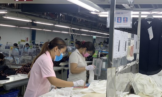 82% người lao động trong các khu công nghiệp Đà Nẵng đã đi làm trở lại. Ảnh: Tường Minh