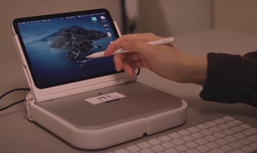 Sử dụng máy in 3D, youtuber đã "nâng cấp" các thiết bị của Apple để gia tăng sự tiện dụng. Ảnh chụp màn hình