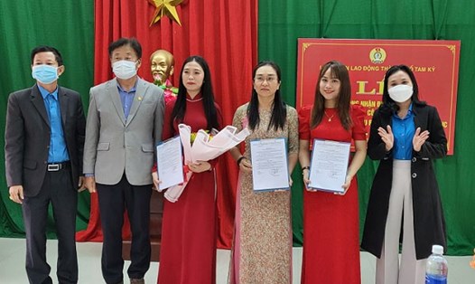 Ra mắt Ban chấp hành CĐCS  lâm thời Ban Quản lý Dự án Khu phức hợp phúc lợi giáo dục Làng Hoa Sen Việt Nam. Ảnh: Lan Duyên