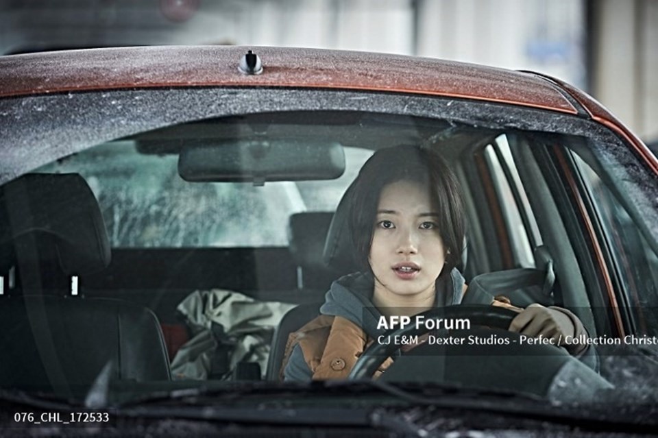 Suzy thảo luận để chăm chỉ đóng phim mới. Ảnh: AFP.