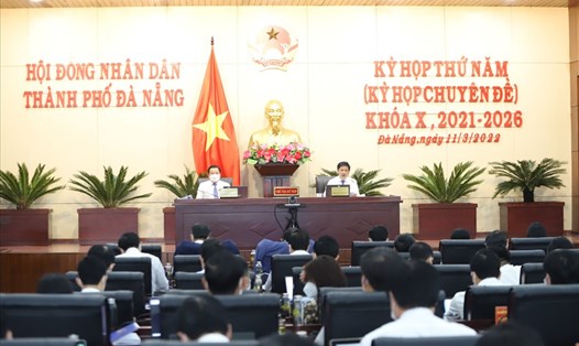Kỳ họp thứ 5, HĐND TP.Đà Nẵng thông qua nhiều cbhisnh sách hỗ trợ người dân chống dịch COVID-19. Ảnh: Ngọc Phú