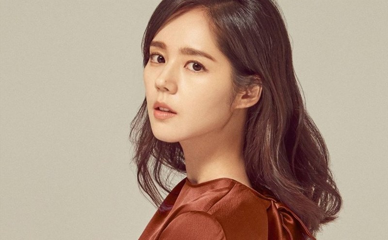 Han Ga In tiết lộ lý do kết hôn ở tuổi 24