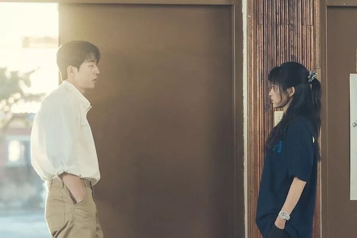 “Tuổi 25, Tuổi 21”: Nam Joo Hyuk nói lời yêu Kim Tae Ri