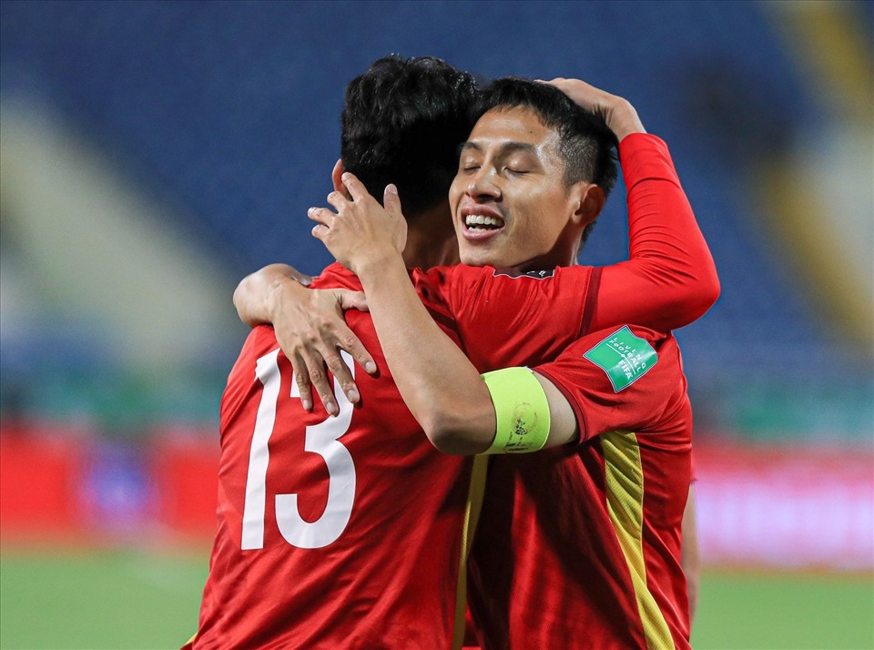 Bóng đá Việt Nam có gì trong 111 ngày V.League tạm nghỉ?