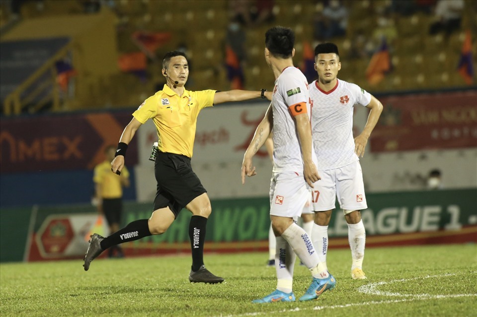 Trưởng ban trọng tài thừa nhận sai sót trong quả phạt đền của Hải Phòng