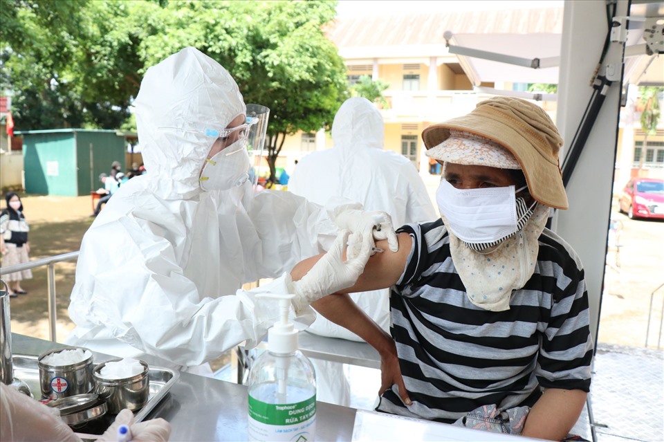 Lý do nhiều người ở Đắk Lắk vẫn chưa tiêm vaccine phòng COVID-19 mũi 2