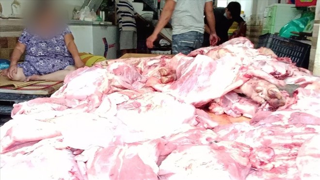 Thịt heo bẩn đang đầu độc người dân TPHCM, cơ quan quản lý đi đâu?