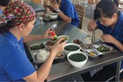 Công đoàn tỉnh Bắc Kạn: Nâng cao chất lượng bữa ăn ca