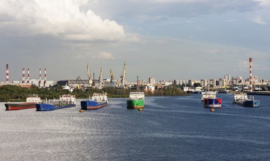 Tàu chở dầu tại cảng Merchants ở Saint Petersburg, Nga. Ảnh: Getty Images