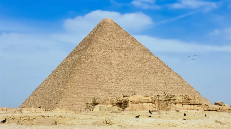 The invention helps to uncover the 2 mysterious gaps of the Great Pyramid of Giza