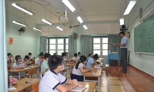 Học sinh dự thi kỳ thi tuyển sinh vào lớp 6 Trường THPT chuyên Trần Đại Nghĩa năm học 2020-2021. Ảnh: Huyên Nguyễn