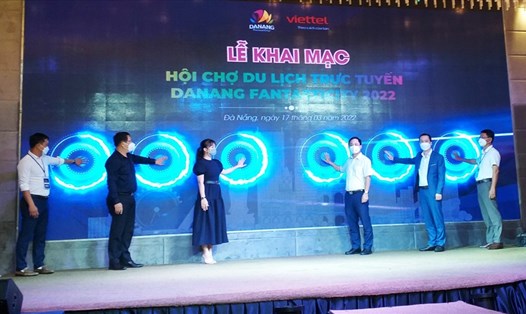 150 gian hàng tham gia hội chợ du lịch trực tuyến đầu tiên Việt Nam. Ảnh: TT