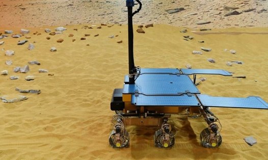 Tàu thám hiểm sao Hỏa Rosalind Franklin sẽ chưa bay được đến sao Hỏa trong năm nay. Ảnh: AFP