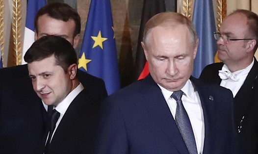 Tổng thống Nga Vladimir Putin và Tổng thống Ukraina Volodymyr Zelensky có thể gặp nhau "trong những tuần tới". Ảnh: AP