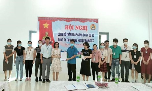 Công đoàn các khu công nghiệp tỉnh Nam Định tổ chức hội nghị công bố thành lập công đoàn cơ sở. Ảnh: CĐNĐ