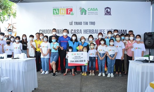 Lễ trao tài trợ Chương trình Casa Herbalife Việt Nam