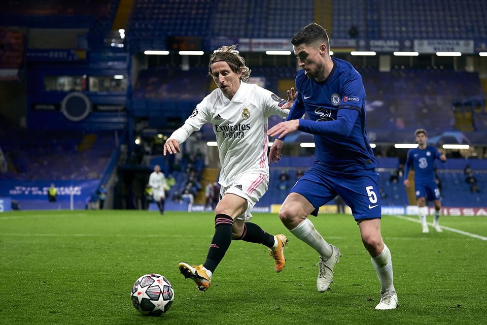 Lịch thi đấu tứ kết Champions League 2021-22: Chelsea vs Real Madrid