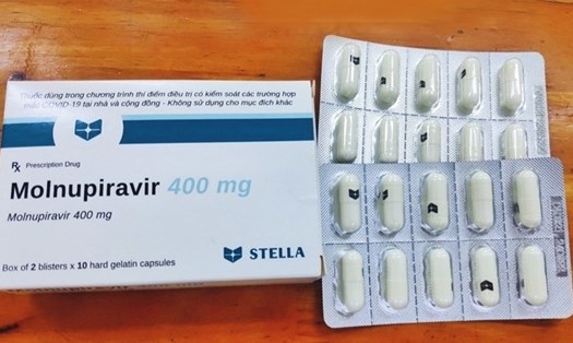 Hậu Giang đề nghị hỗ trợ 100.000 viên thuốc Molnupiravir 400 mg và 3.000 lọ Remdesivir để điều trị cho người bệnh COVID-19. Ảnh minh họa