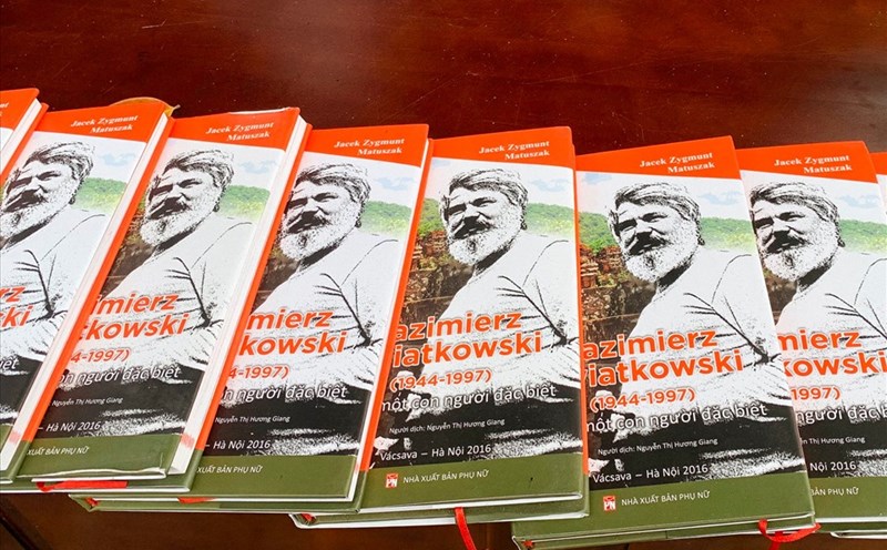 Hội An kỷ niệm 25 năm ngày mất kiến trúc sư Ba Lan giúp bảo tồn phố cổ. Ảnh: VisitHoiAn