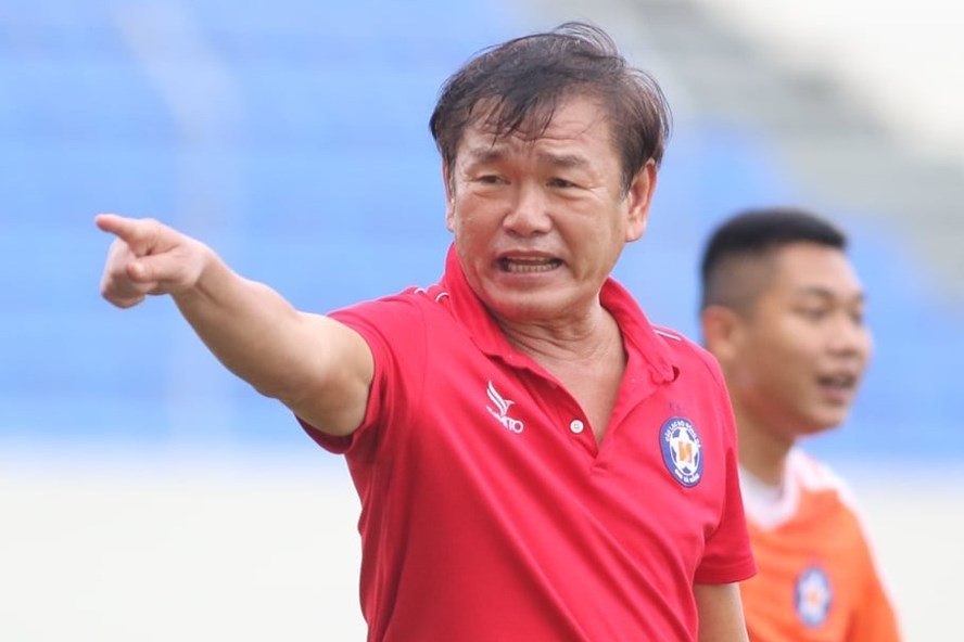 HLV Phan Thanh Hùng: "Bây giờ tôi mới yên tâm về đội Đà Nẵng"