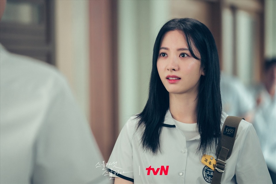 Bona thủ vai Ko Yoo Rim trong phim "Tuổi 25, tuổi 21". Ảnh: tvN.