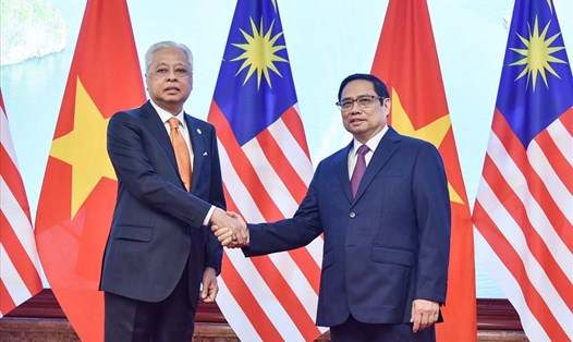 Thủ tướng Malaysia đang ở thăm chính thức Việt Nam theo lời mời của Thủ tướng Phạm Minh Chính. Ảnh: Nhật Hạ
