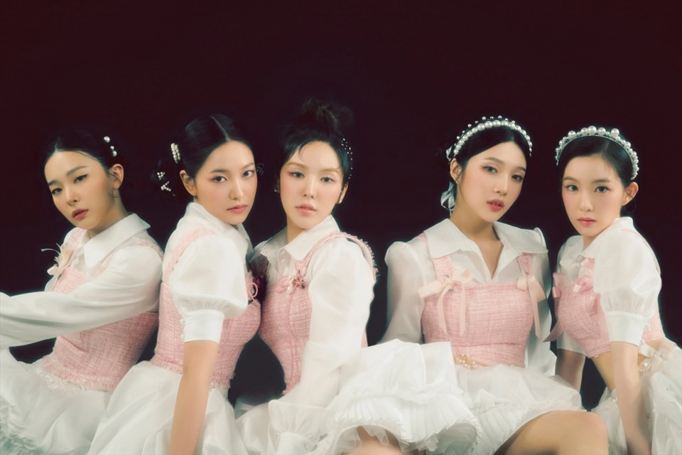 Album Mới Của Red Velvet Lập Kỷ Lục Doanh Số Trong Ngày Đầu Tiên Phát Hành