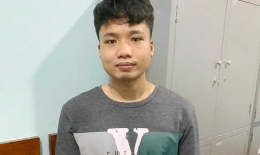 Bùi Quang Hùng - đối tượng trốn truy nã bị bắt. Ảnh: Y.Hưng