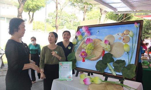 Một sản phẩm tại Hội thi cắm hoa để gây quỹ Học bổng Nguyễn Đức Cảnh. Ảnh: Đức Long