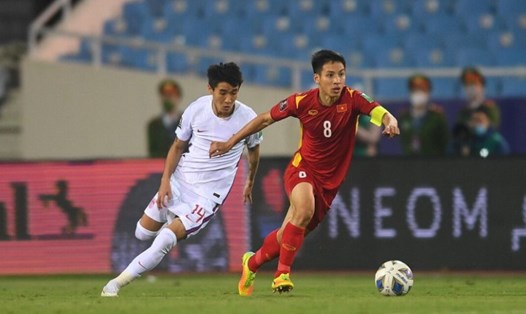 Đỗ Hùng Dũng trở lại tuyển Việt Nam sau 2 năm vắng bóng và được trao tấm băng đội trưởng. Ảnh: AFC