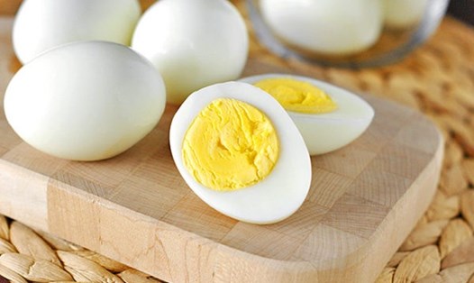 Trứng là nguồn dinh dưỡng được Bộ Y tế khuyên người mắc COVID-19 nên dùng. Ảnh: TL