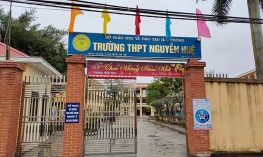Trường THPT Nguyễn Huệ (thị trấn Núi Đối, Kiến Thụy, Hải Phòng) - nơi có vụ 2 nữ sinh đánh nhau, bị đưa lên mạng xã hội. Ảnh: MD
