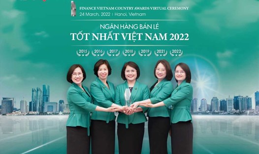 BIDV nhận giải Ngân hàng dành cho khách hàng cá nhân tốt nhất Việt Nam lần thứ 7.